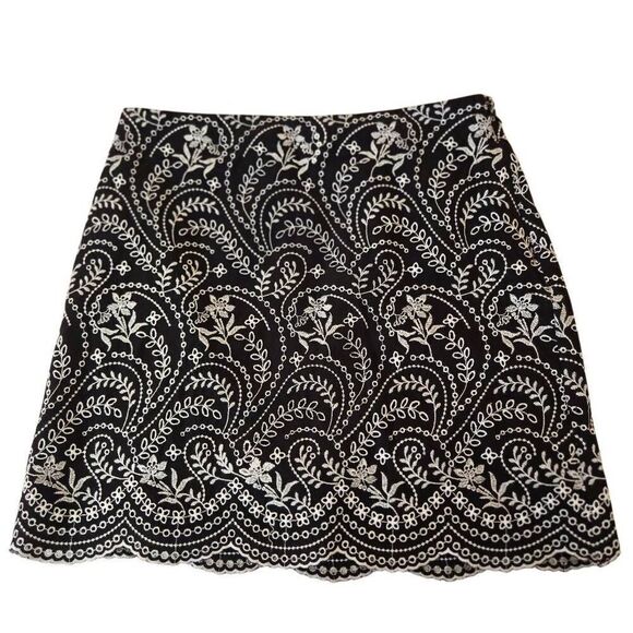 Loft Womens Black White Embroidered Lace Scalloped Hem Skirt Size 6 - Picture 10 of 10